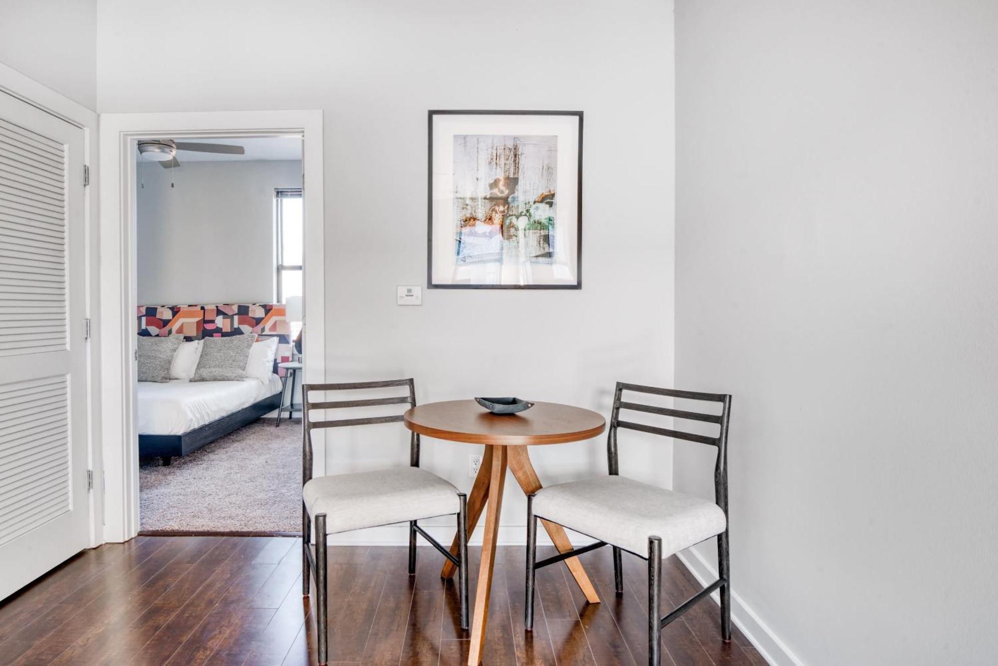 Cozysuites Music Row Bold 1Br W Free Parking Nashville Bagian luar foto